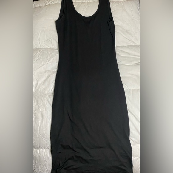 Long and stretchy black dress - Picture 2 of 2